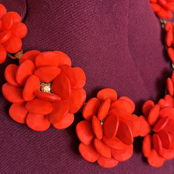 J.Crew large wooden carved floret necklace in sunset orange and gold - Picture 10 of 12